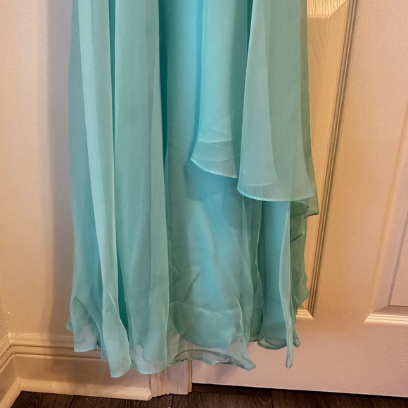 Tony Bowls Le Gala Gown - 112501 size 2 fits like a 0 - Picture 8 of 14